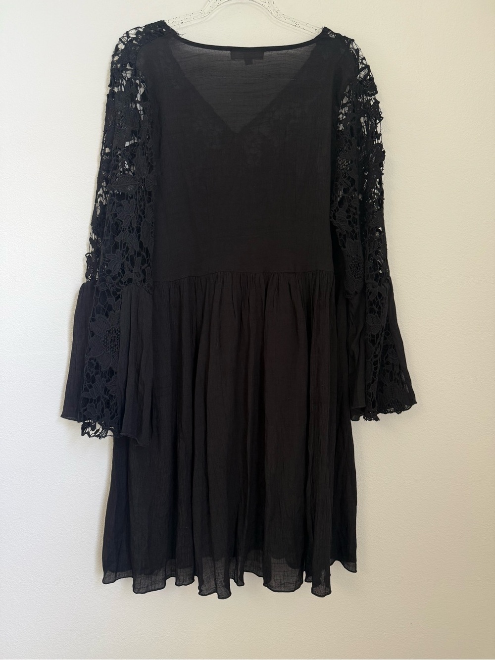 J Gee Dress Size 1X Black Boho Gauze Crochet Bell Sleeves Lined V-Neck - Picture 11 of 13